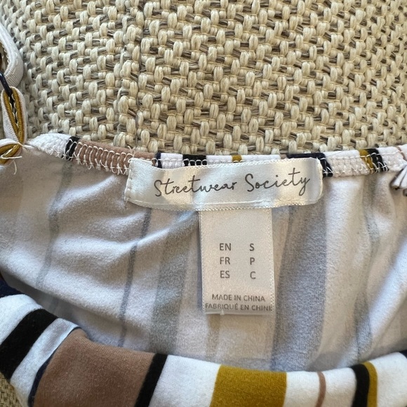 Striped Jumpsuit - Picture 4 of 4